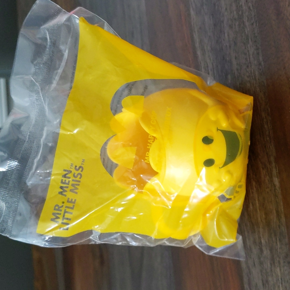 Mr. Men & Little Miss McDonald's toy cup - Mr Happy